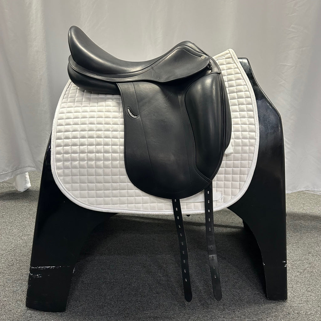HOLD:  Used Equipe Emporio 17.5" Monoflap Dressage Saddle