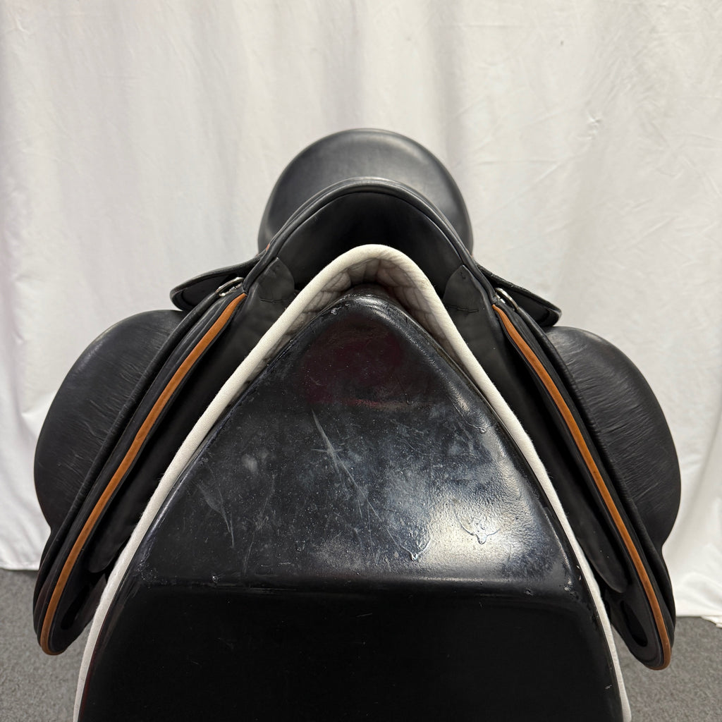 Demo Schleese Let's Dance 17.5" Monoflap Dressage Saddle