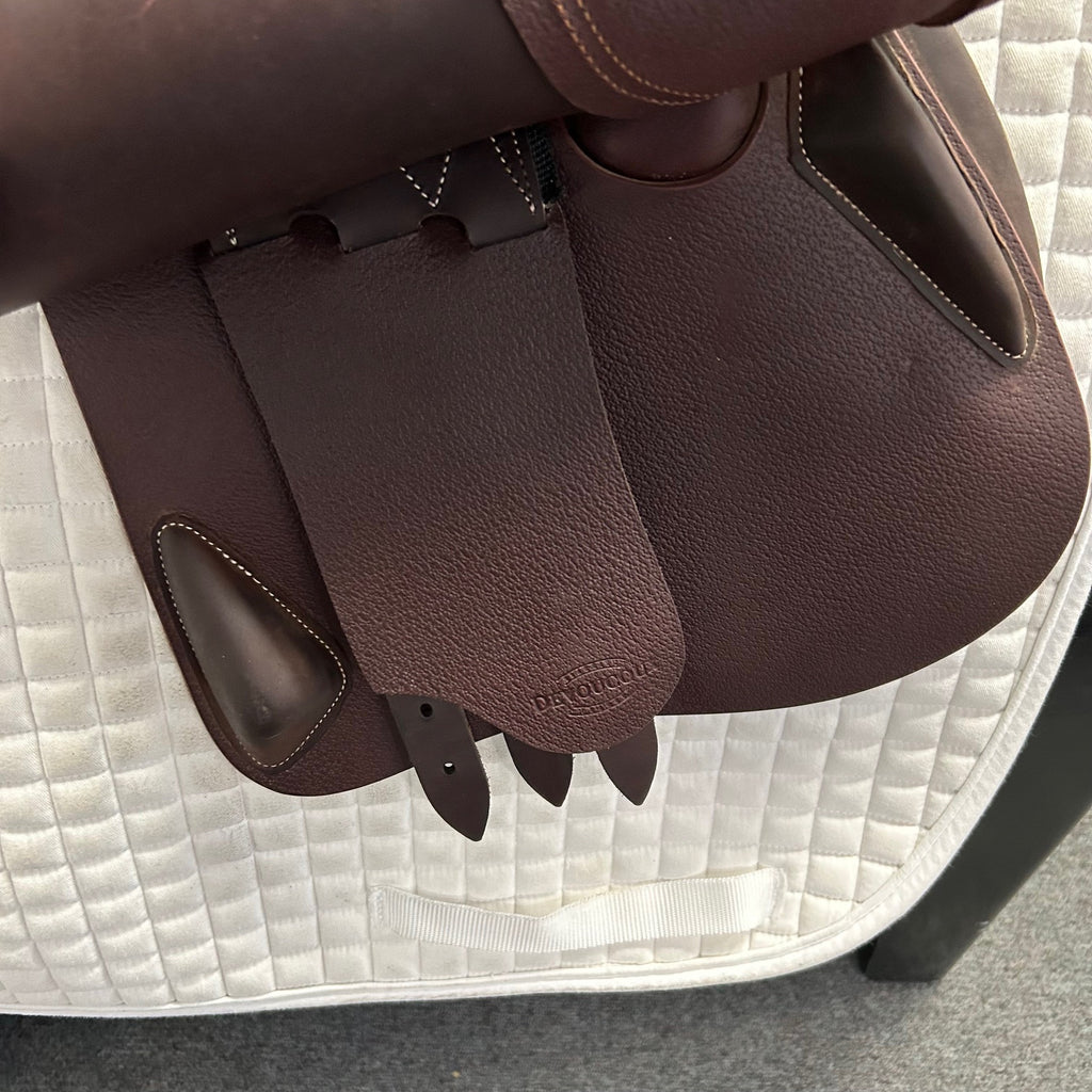 Used Devoucoux Biarritz S 17.5" Jump Saddle
