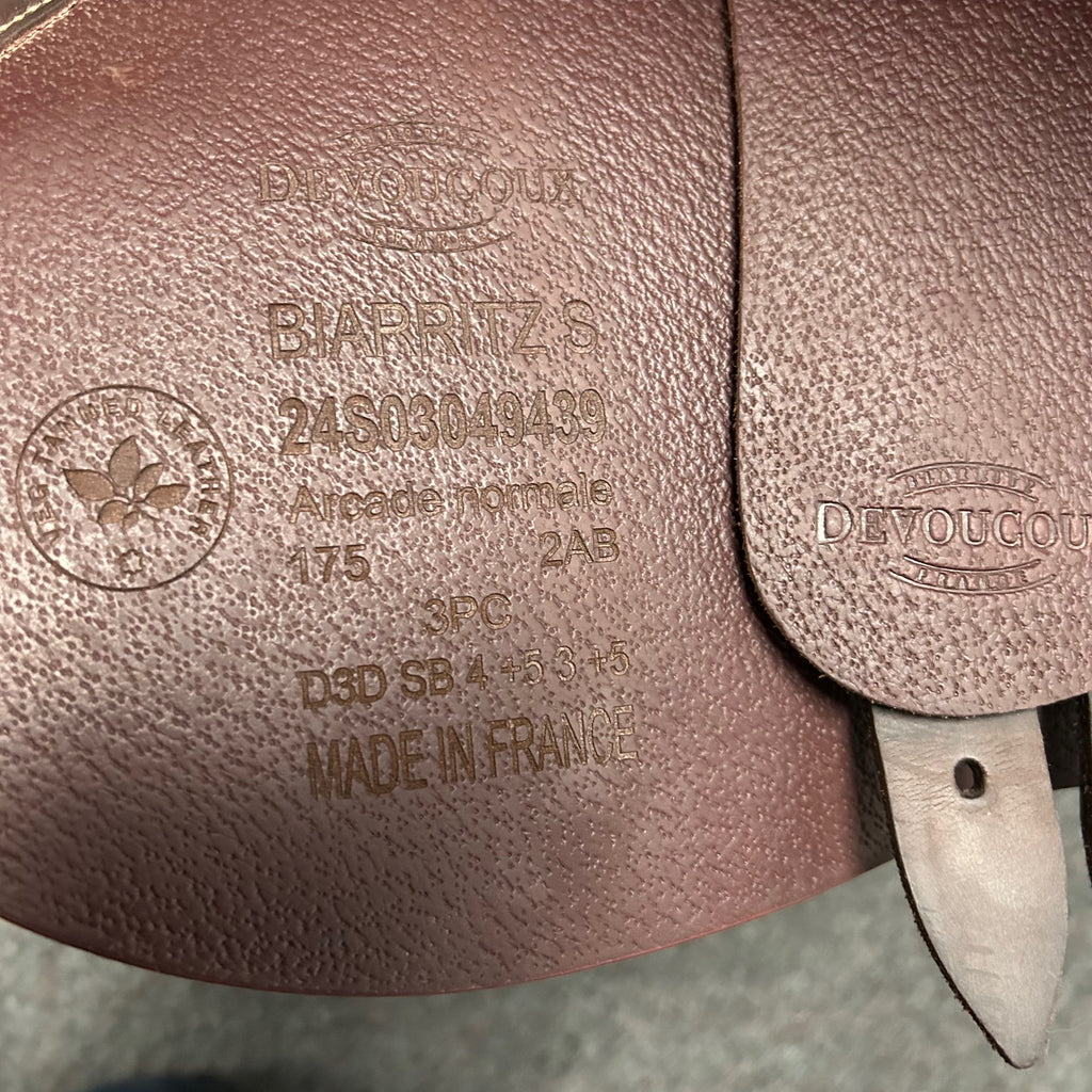 Used Devoucoux Biarritz S 17.5" Jump Saddle