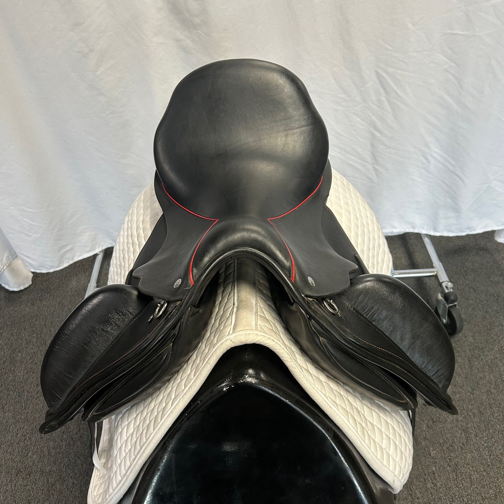 Used Custom Wolfgang Solo MKII 17" Dressage Saddle