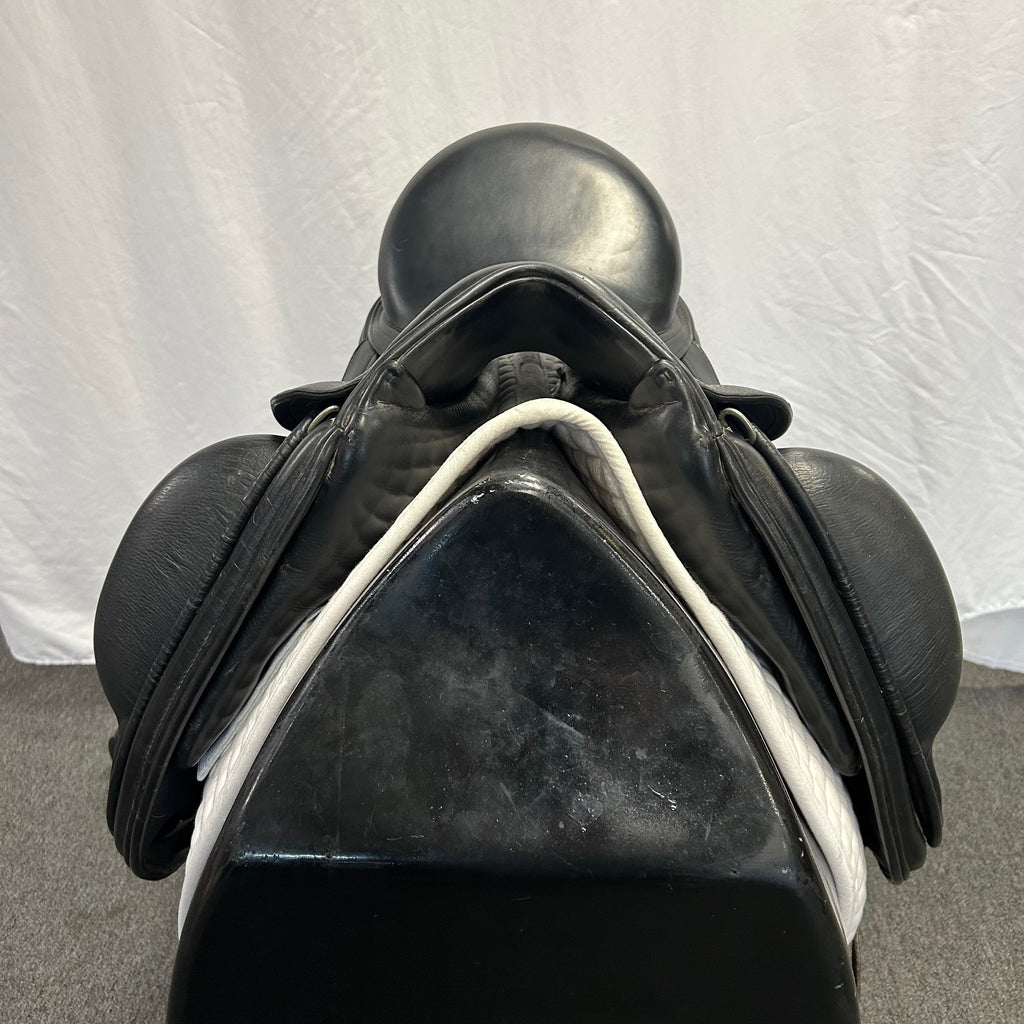 HOLD:  Used Schleese Obrigado 17.5" Dressage Saddle