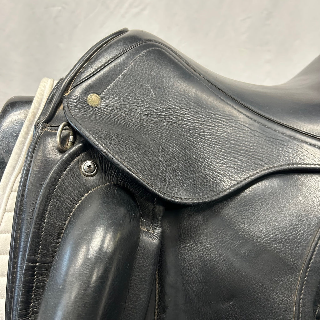 HOLD:  Used Schleese Obrigado 17.5" Dressage Saddle