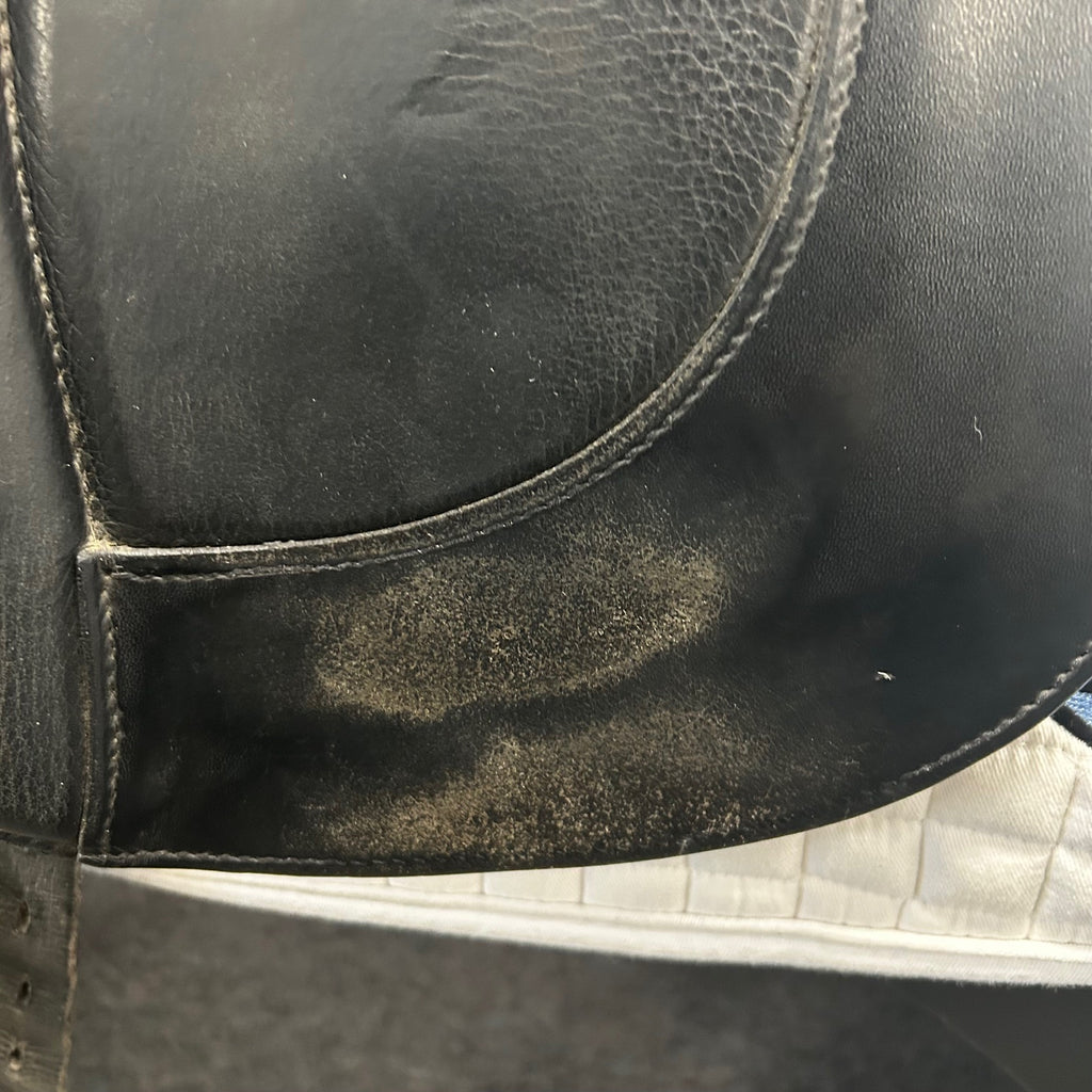 HOLD:  Used Schleese Obrigado 17.5" Dressage Saddle
