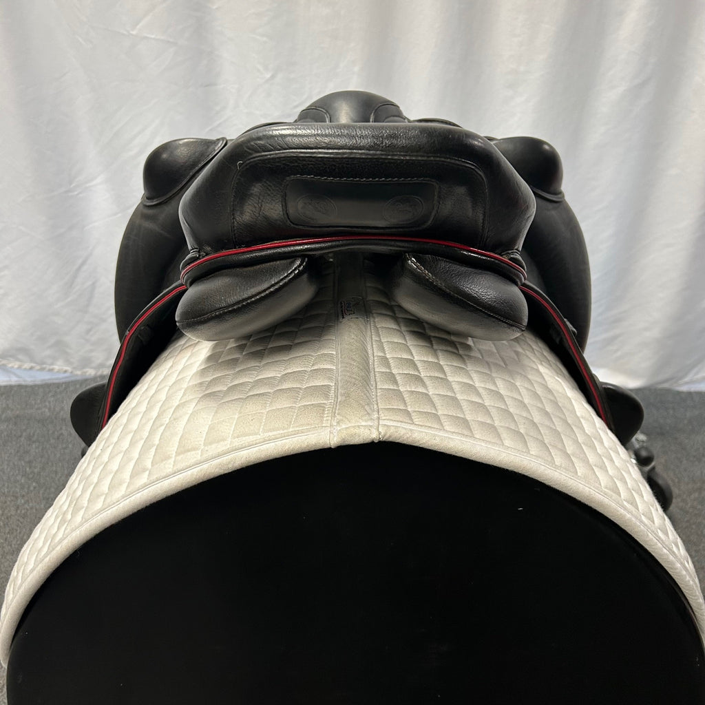Used Pegasus Unicorn Feather Weight 17" All-Purpose Saddle