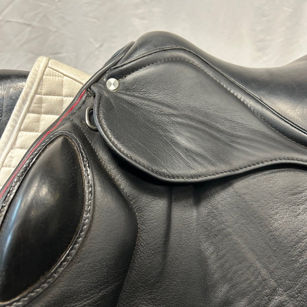 Used Pegasus Unicorn Feather Weight 17" All-Purpose Saddle