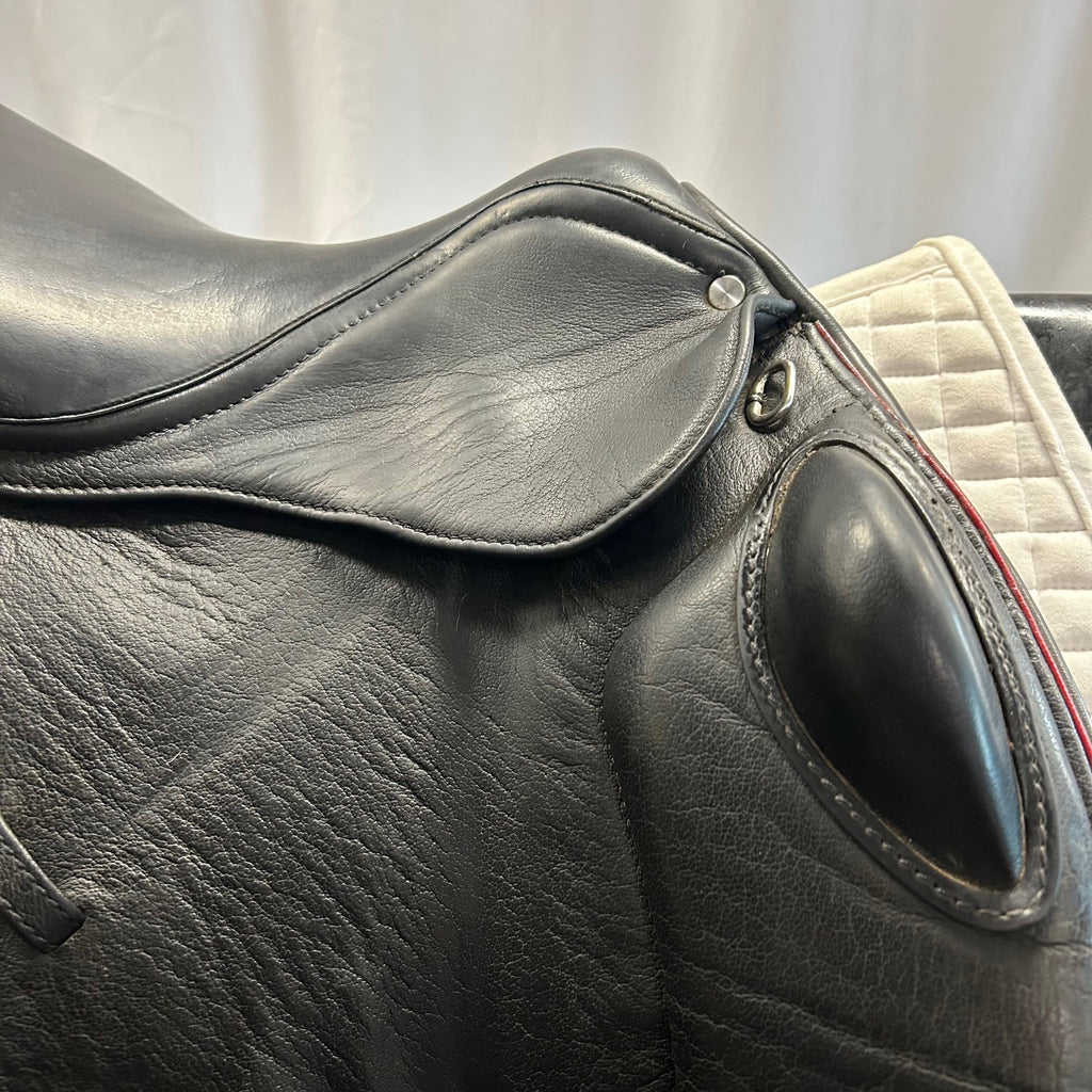 Used Pegasus Unicorn Feather Weight 17" All-Purpose Saddle