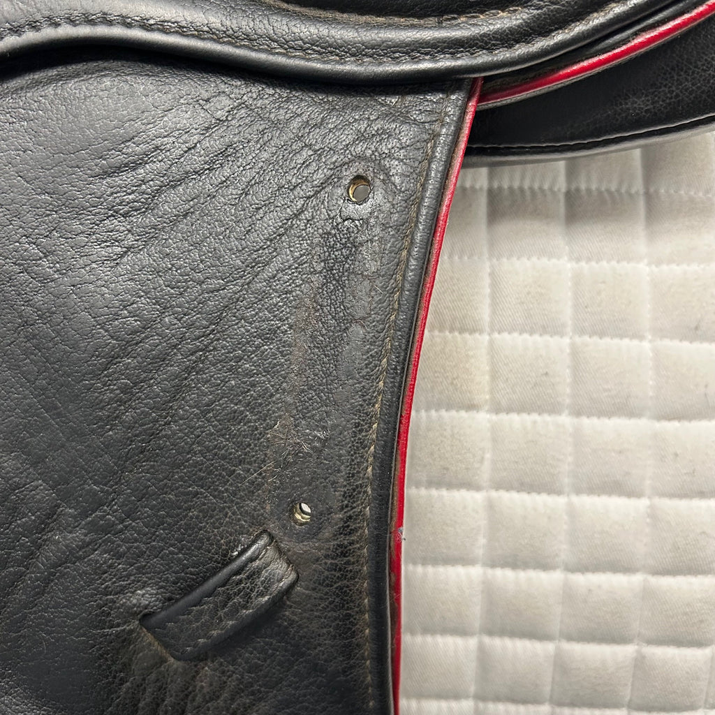 Used Pegasus Unicorn Feather Weight 17" All-Purpose Saddle