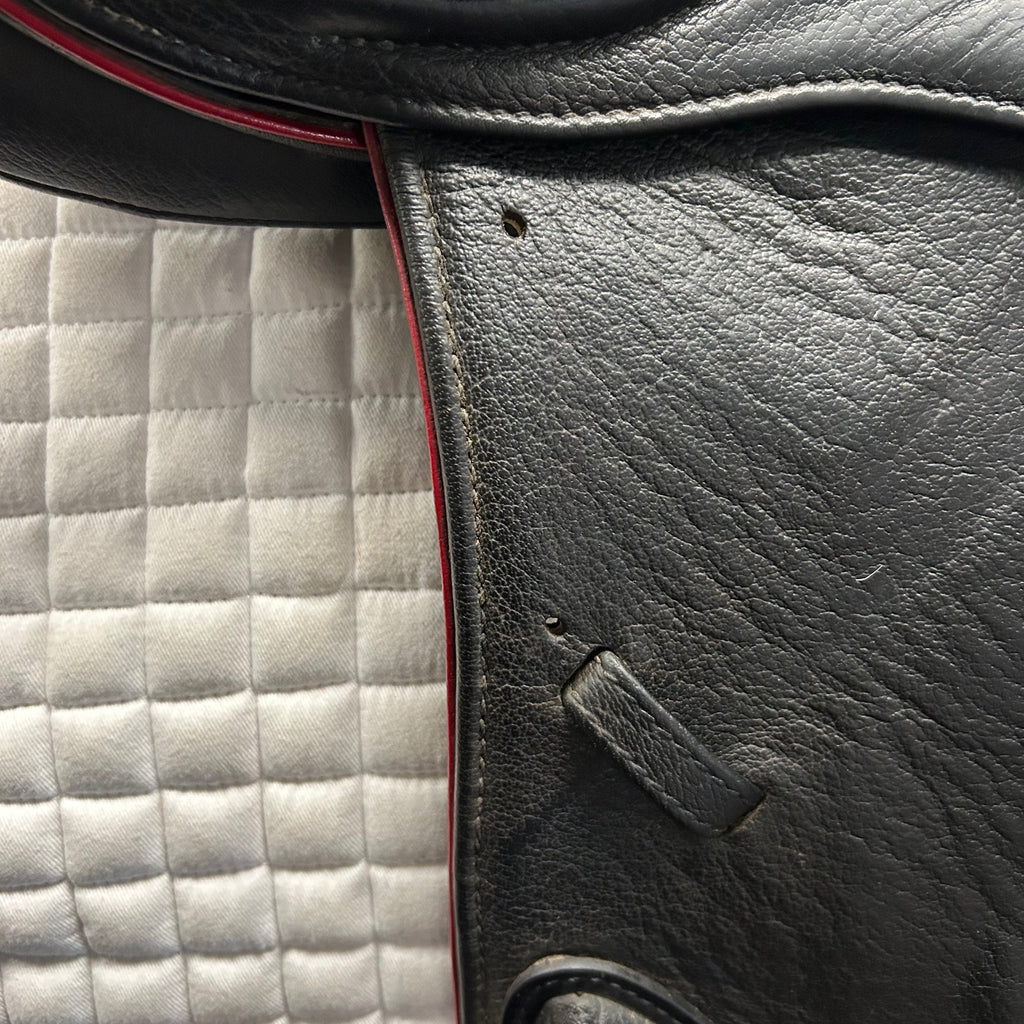 Used Pegasus Unicorn Feather Weight 17" All-Purpose Saddle
