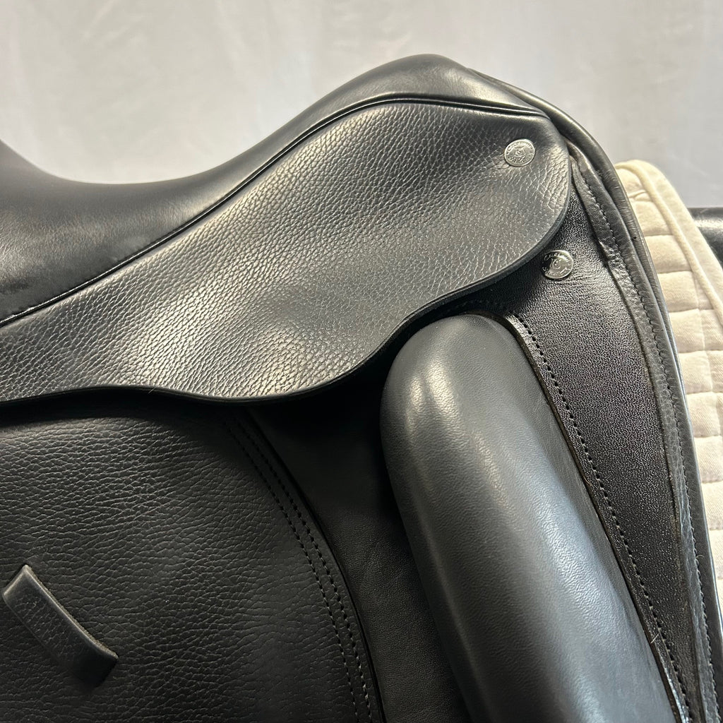 HOLD:  Used Custom Signature Wolfgang Solo MKII 17" Dressage Saddle
