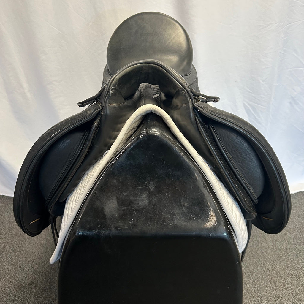Used Schleese Infinity II 17.5" Dressage Saddle
