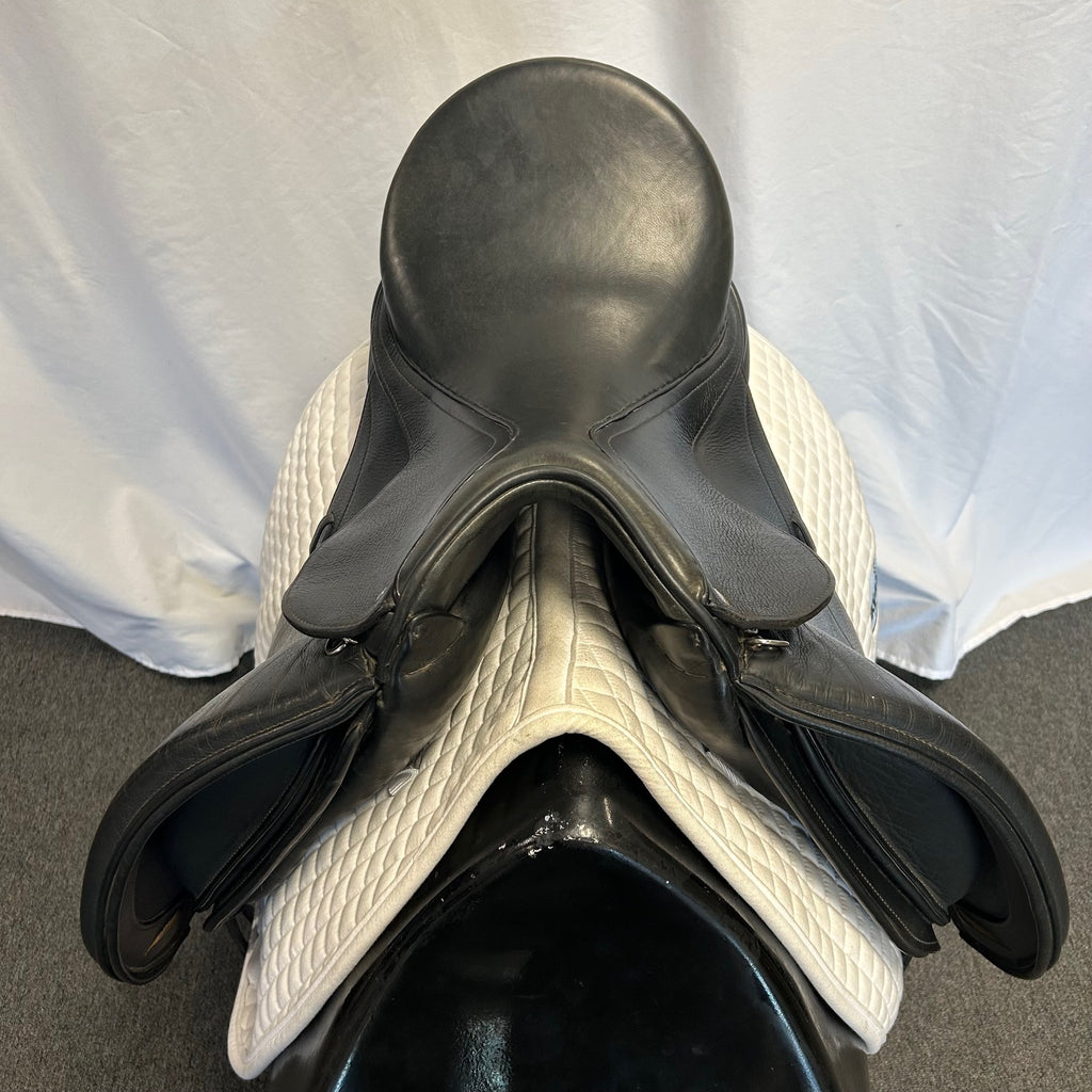 Used Schleese Infinity II 17.5" Dressage Saddle