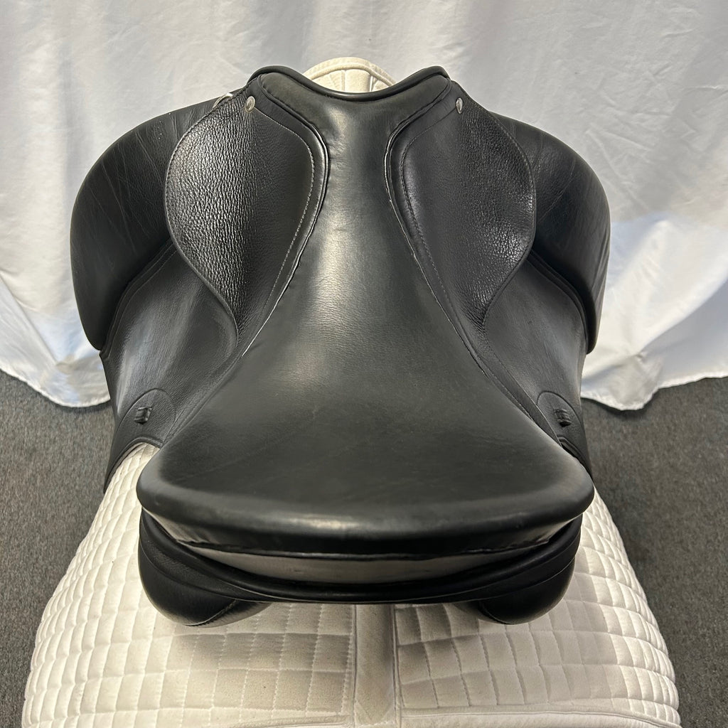Used Schleese Infinity II 17.5" Dressage Saddle