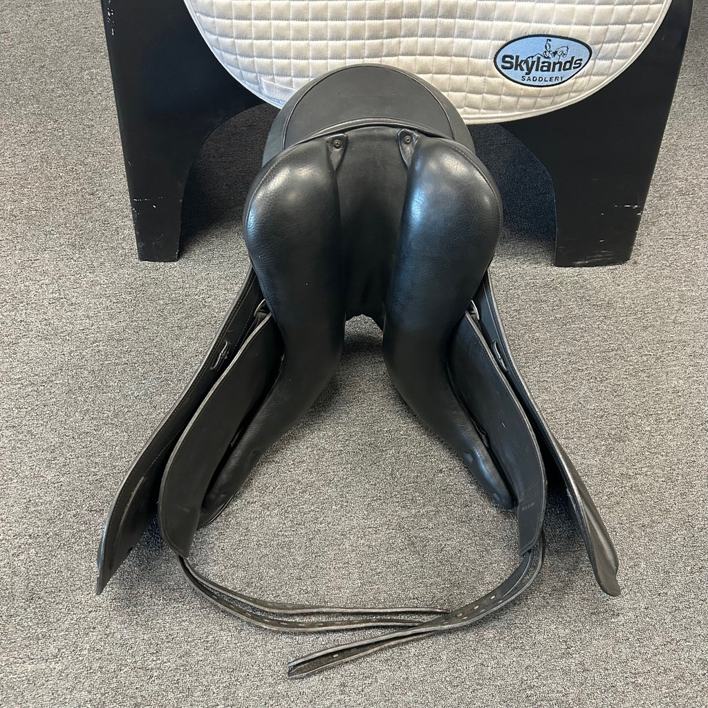 Used Schleese Infinity II 17.5" Dressage Saddle