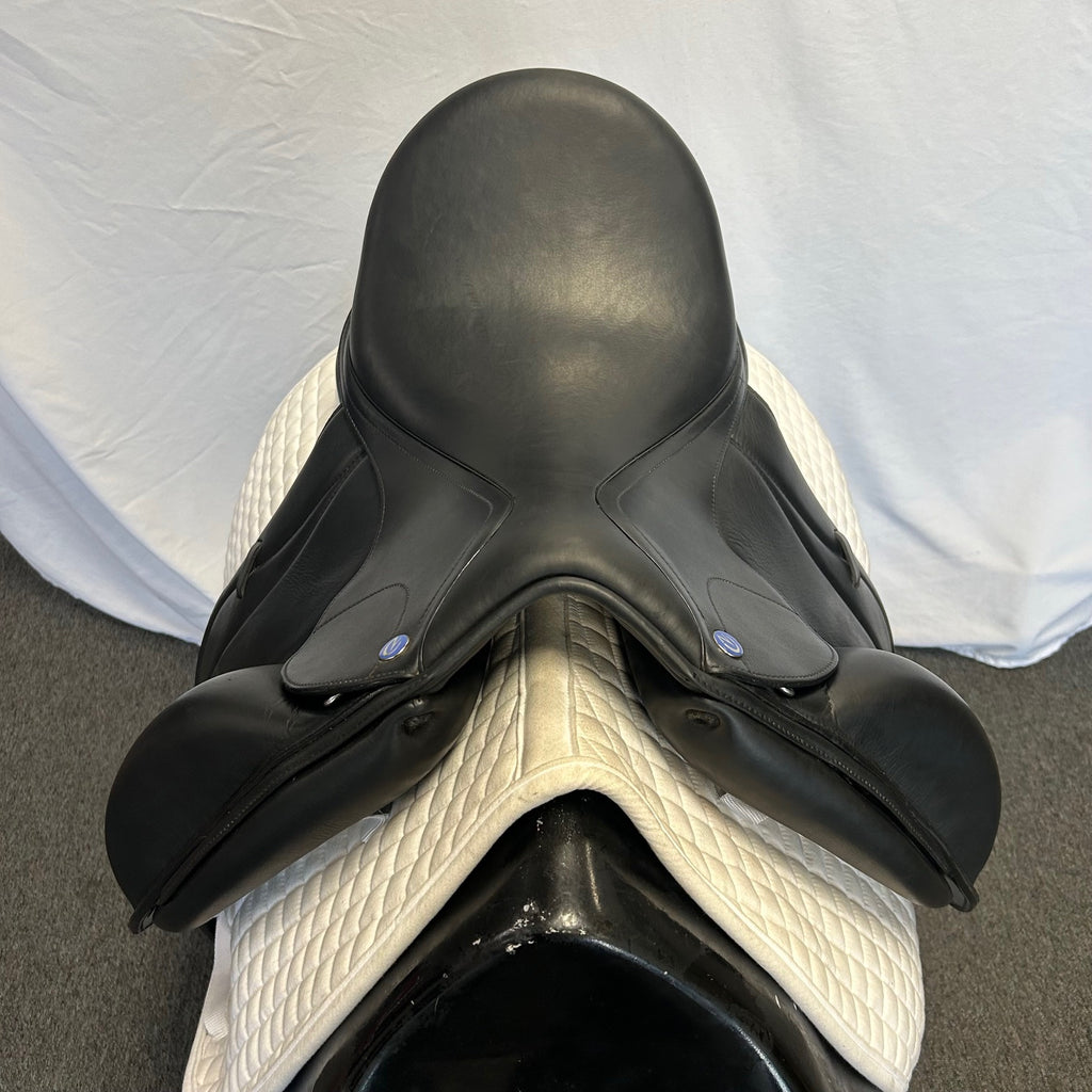 Used Dynamic 17.5" Monoflap Dressage Saddle