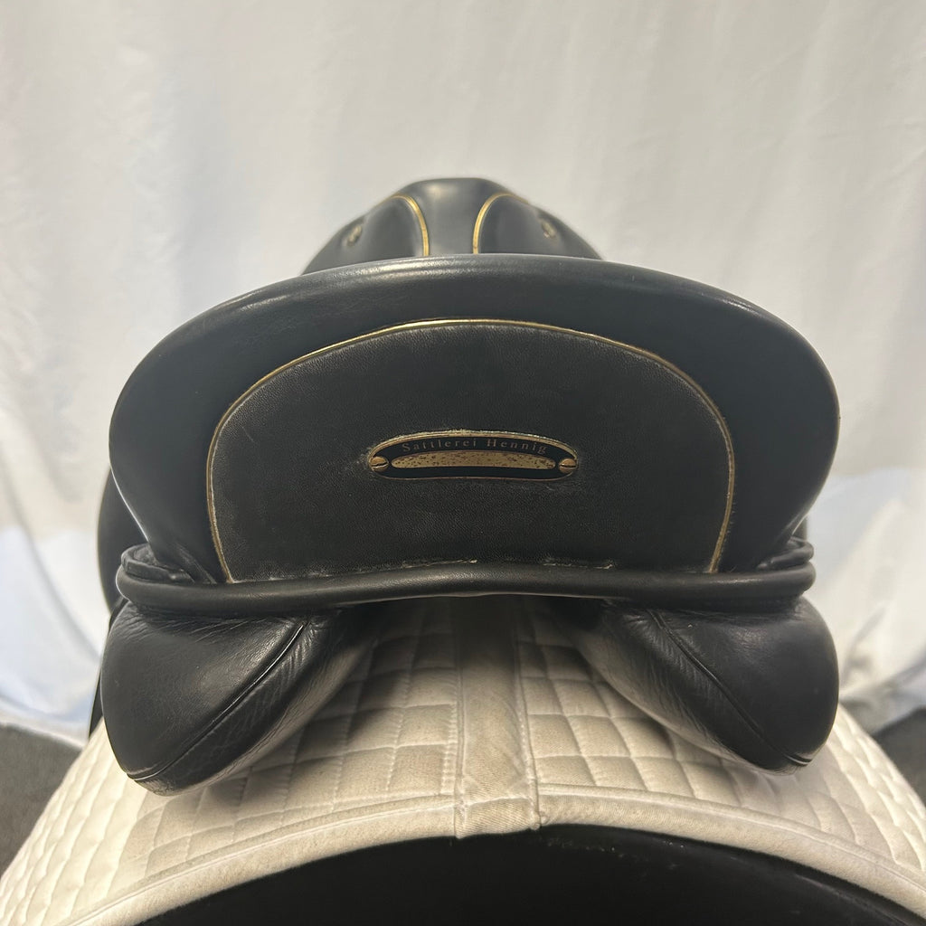 Used Hennig Sofa 18" Dressage Saddle