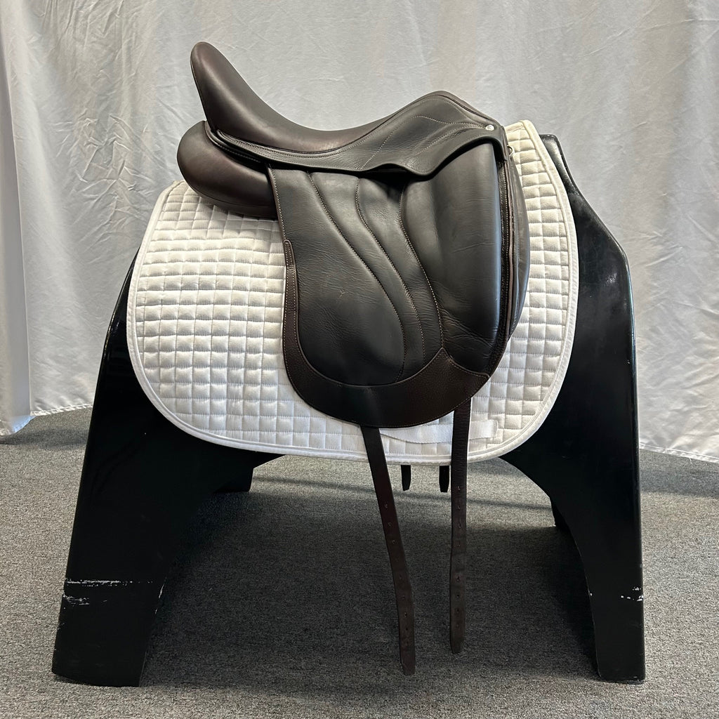Used Antares Concept 17.5" Monoflap Dressage Saddle