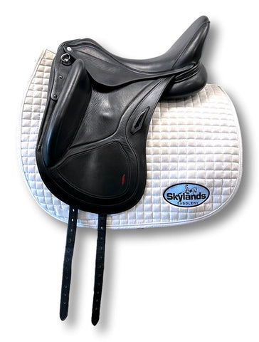 Used Devoucoux Makila Lab 18" Monoflap Dressage Saddle