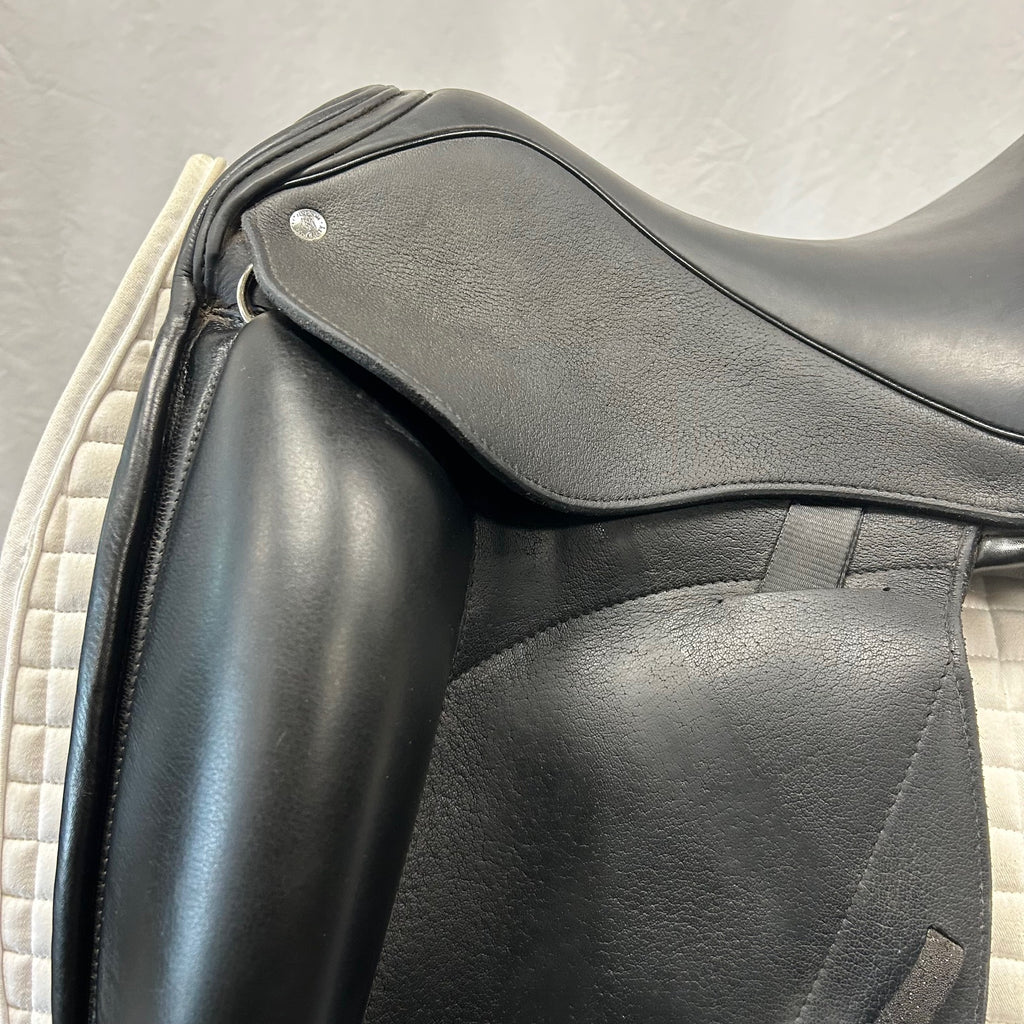 Used Custom Icon Flight 17" Monoflap Dressage Saddle