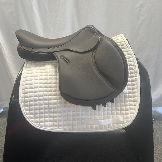Demo Envy Pulse 18" Jump Saddle