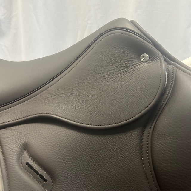 Demo Envy Pulse 18" Jump Saddle