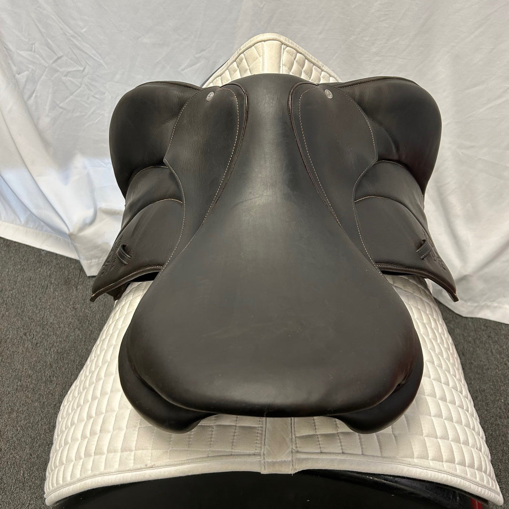 Used Voltaire Stuttgart 17.5" Jump Saddle