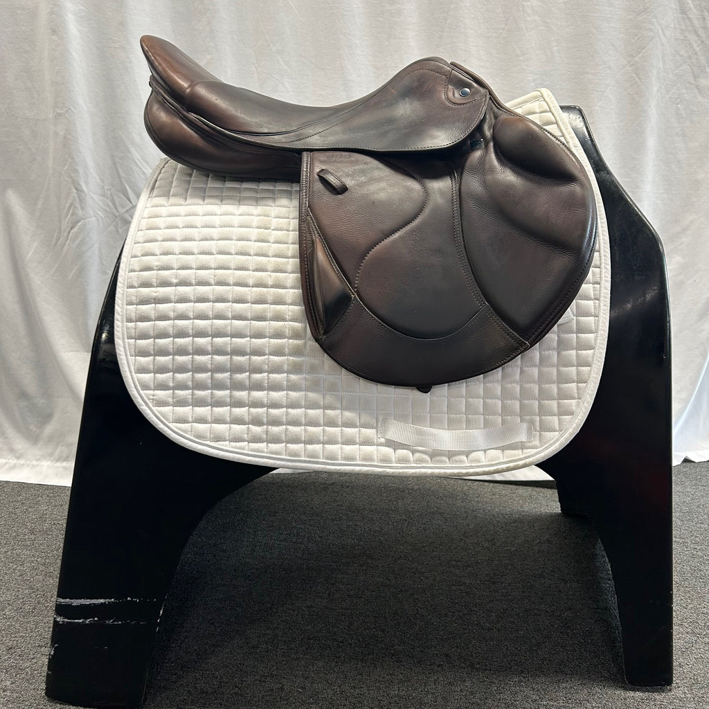 Used Stubben Zaria Optimum 18"/29cm Jump Saddle