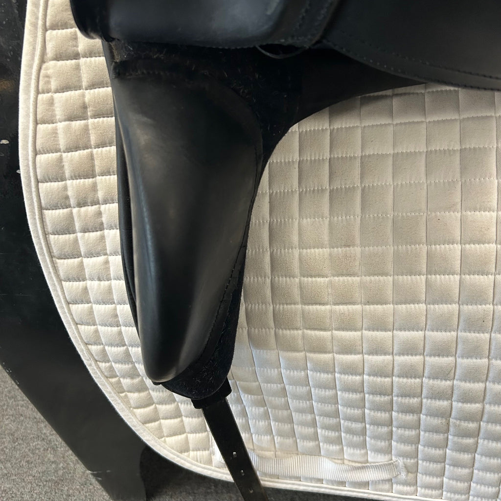 Used MacRider Majestic Exclusive 17.5" Dressage Saddle