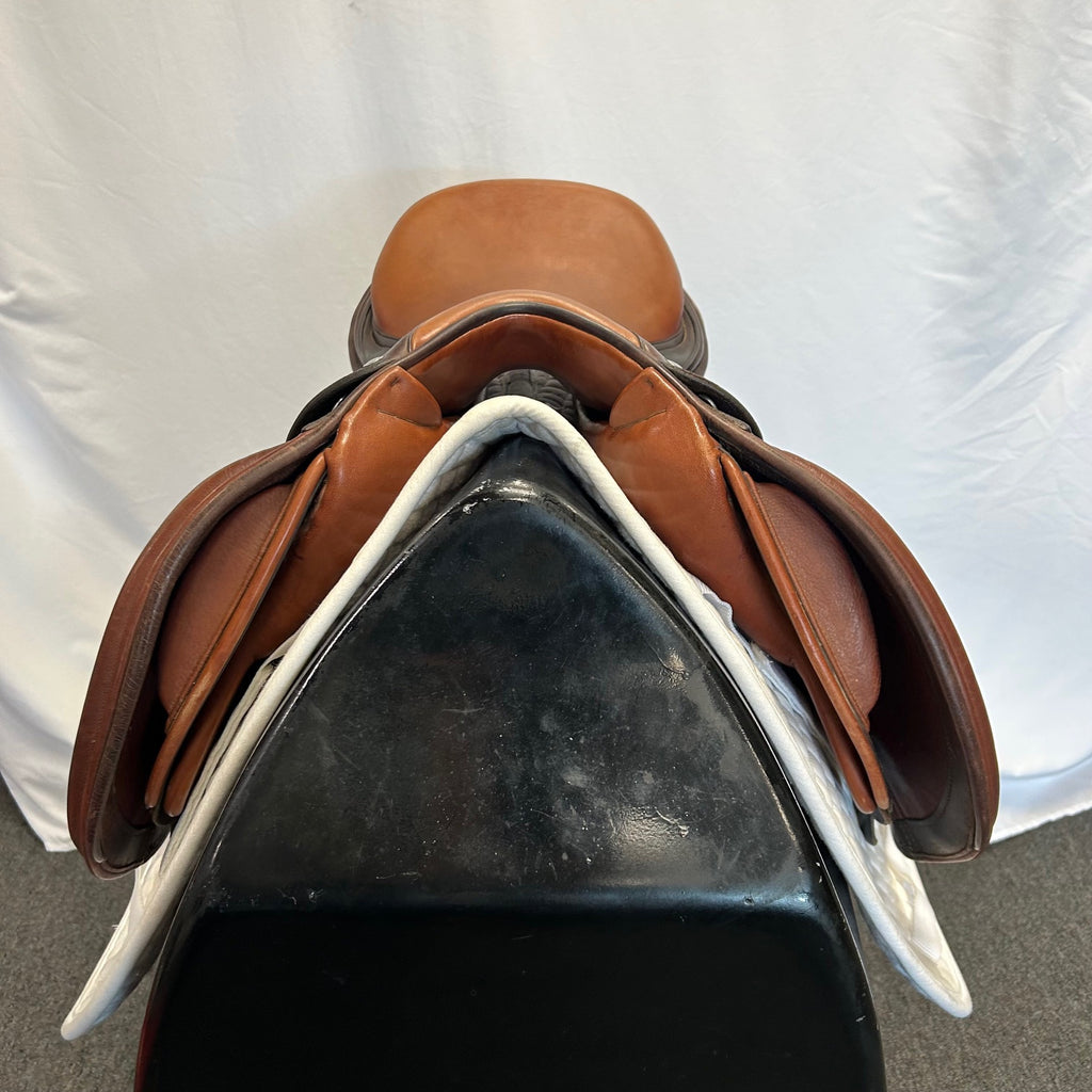 Used Schleese Jete 16.5" Jump Saddle