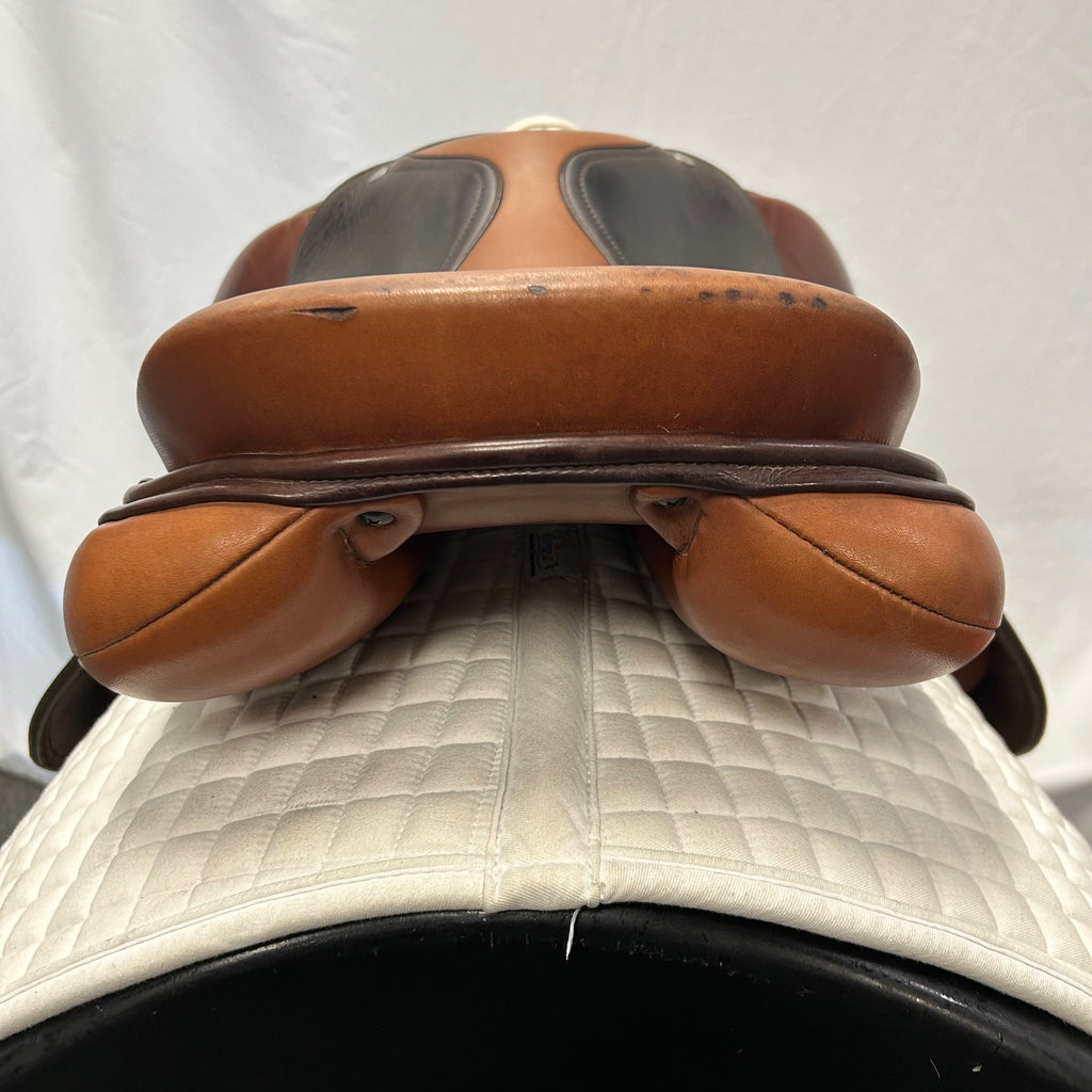 Used Schleese Jete 16.5" Jump Saddle