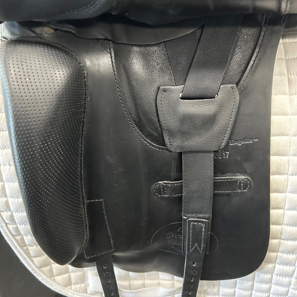 Used Prestige X D1-K Zero 17" Dressage Saddle