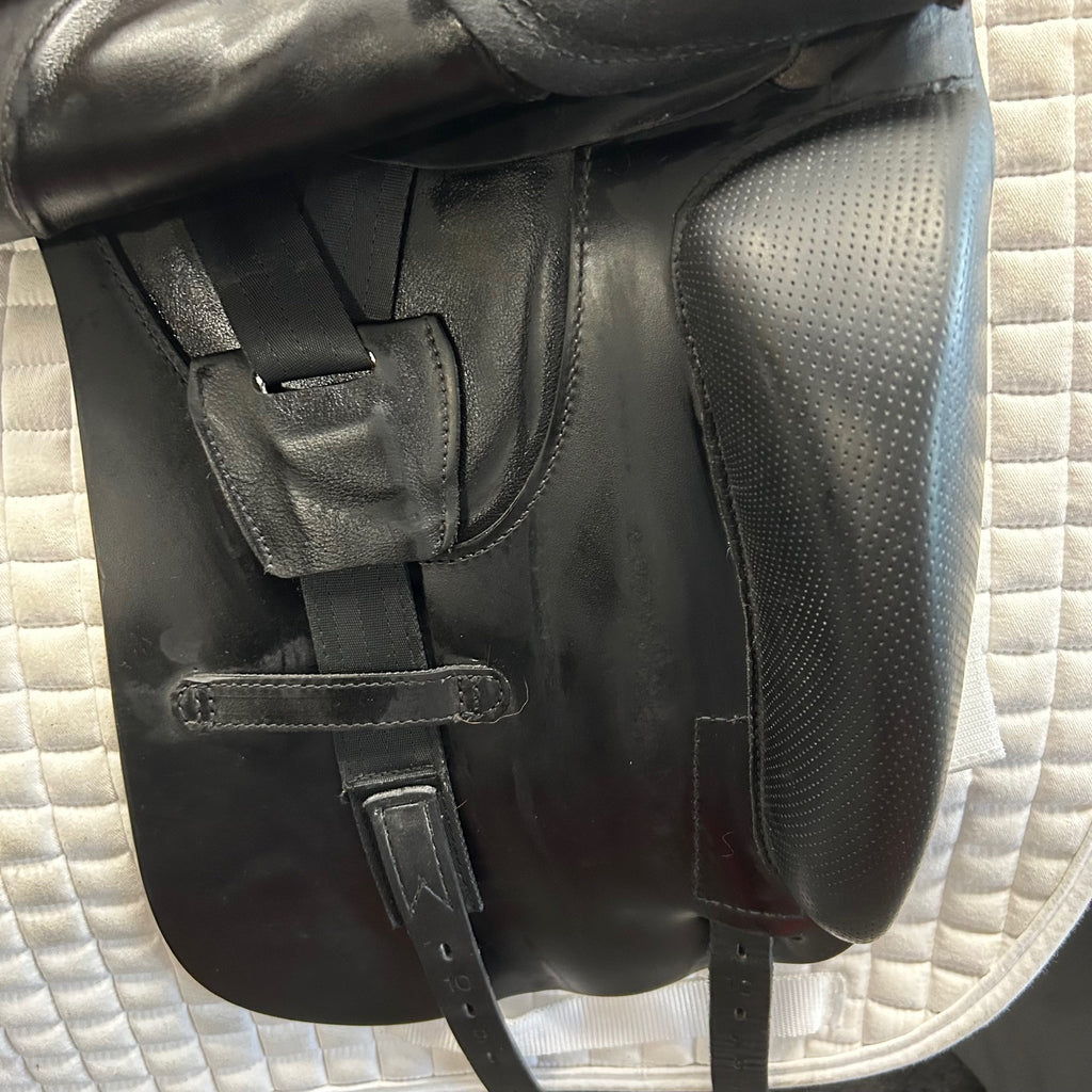 Used Prestige X D1-K Zero 17" Dressage Saddle