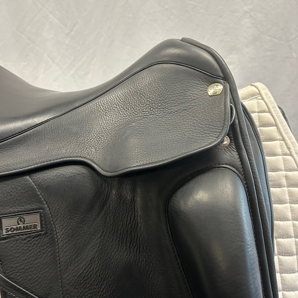 Used Sommer Flextra EQ 18" Dressage Saddle
