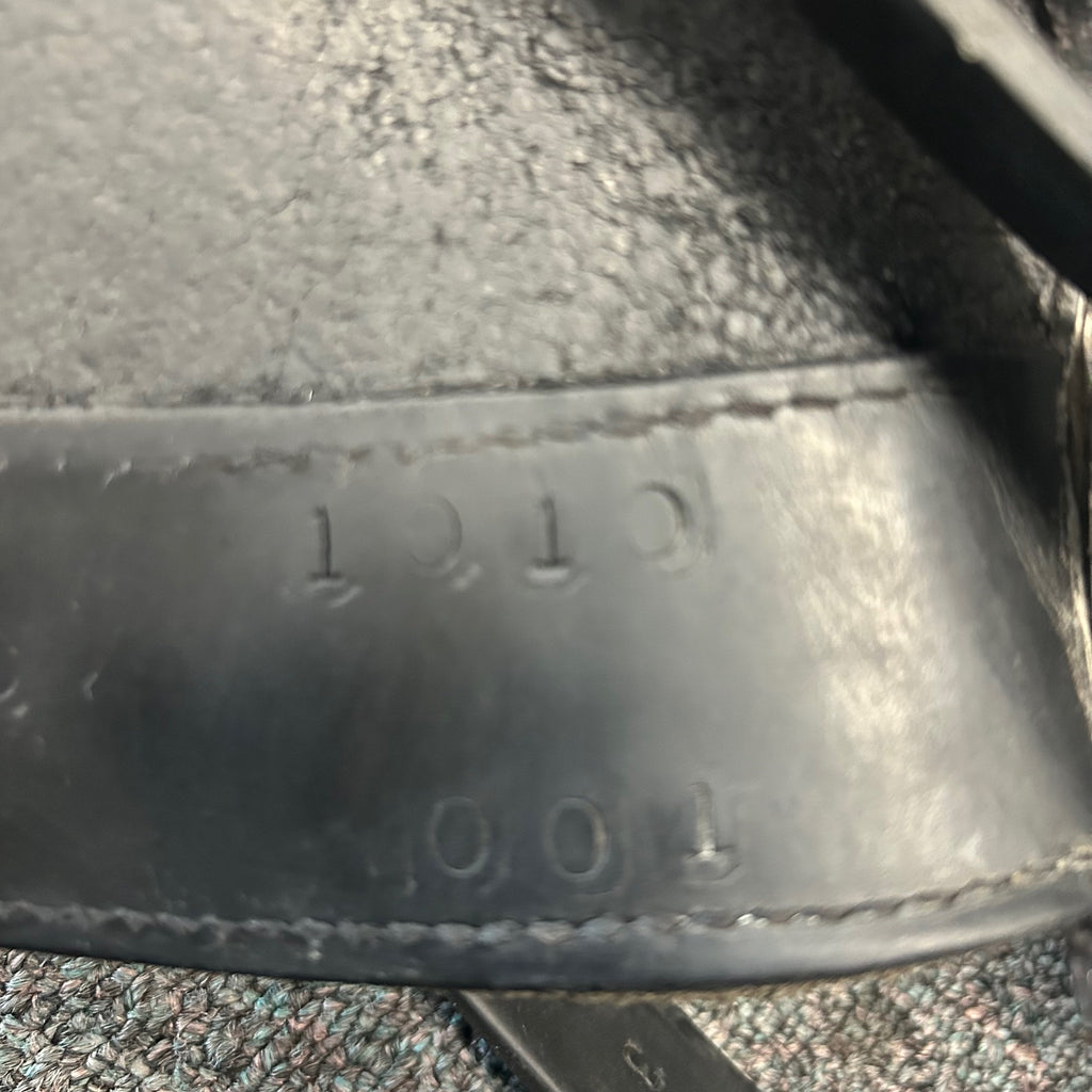 Used Custom Saddlery Everest 17.5" Dressage Saddle