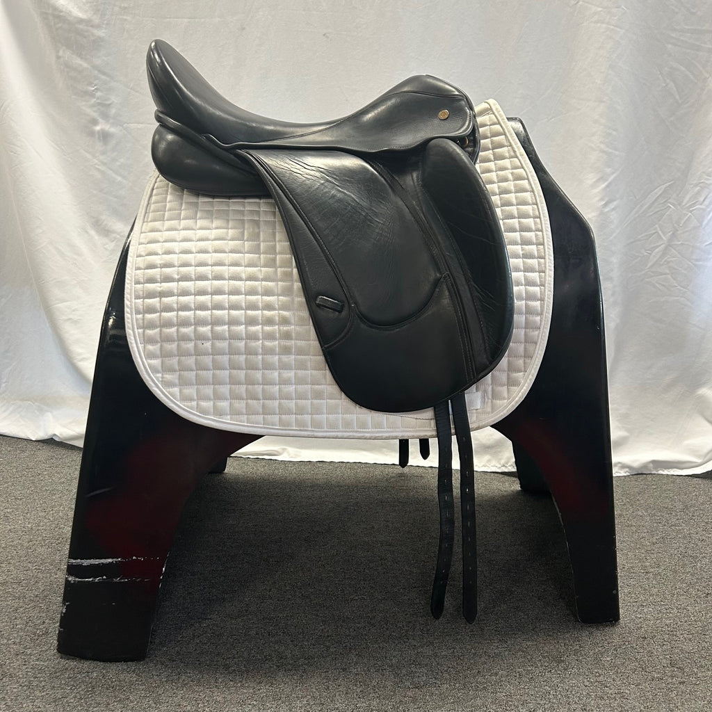 Used Fichtbauer Paura KCR 18" Monoflap Dressage Saddle