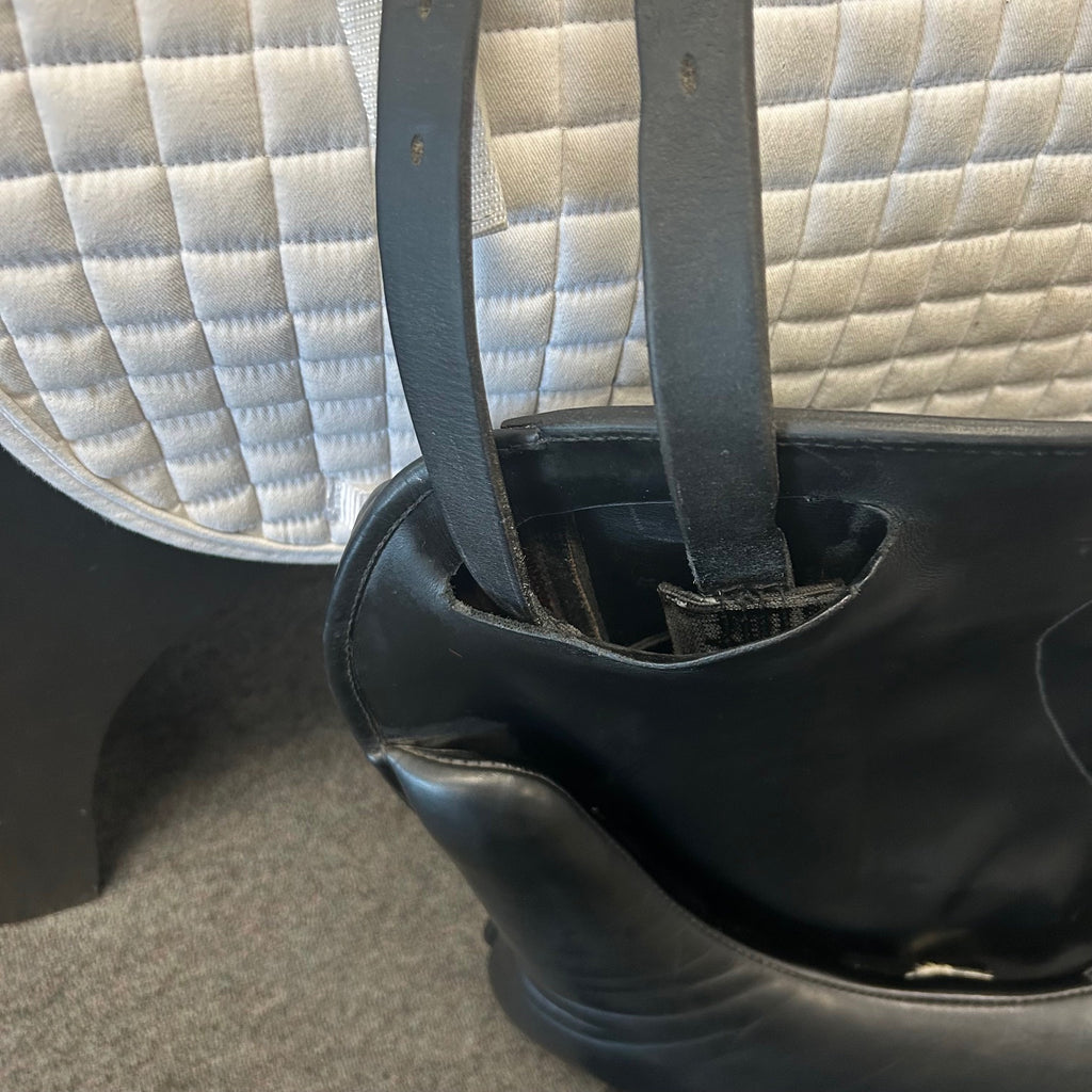 Used Fichtbauer Paura KCR 18" Monoflap Dressage Saddle