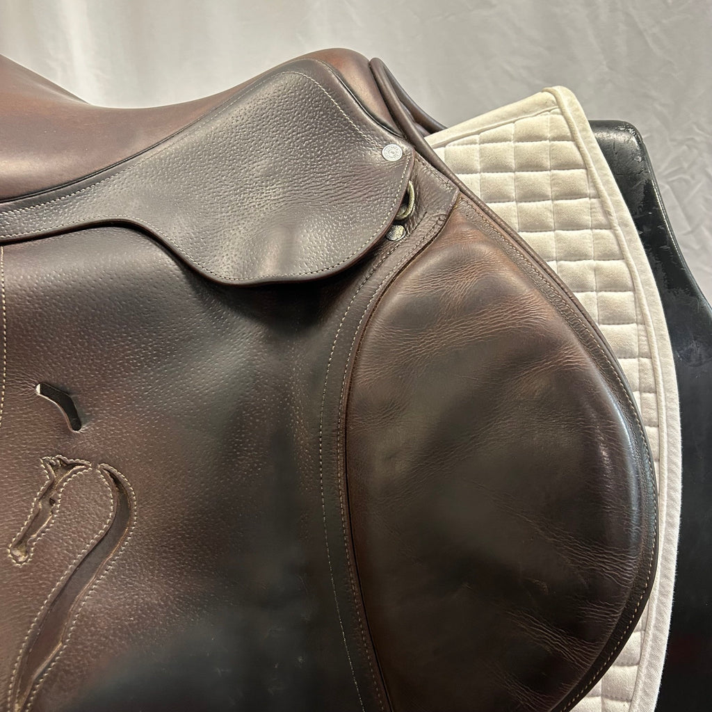 Used Antares Confort 17.5" Jump Saddle