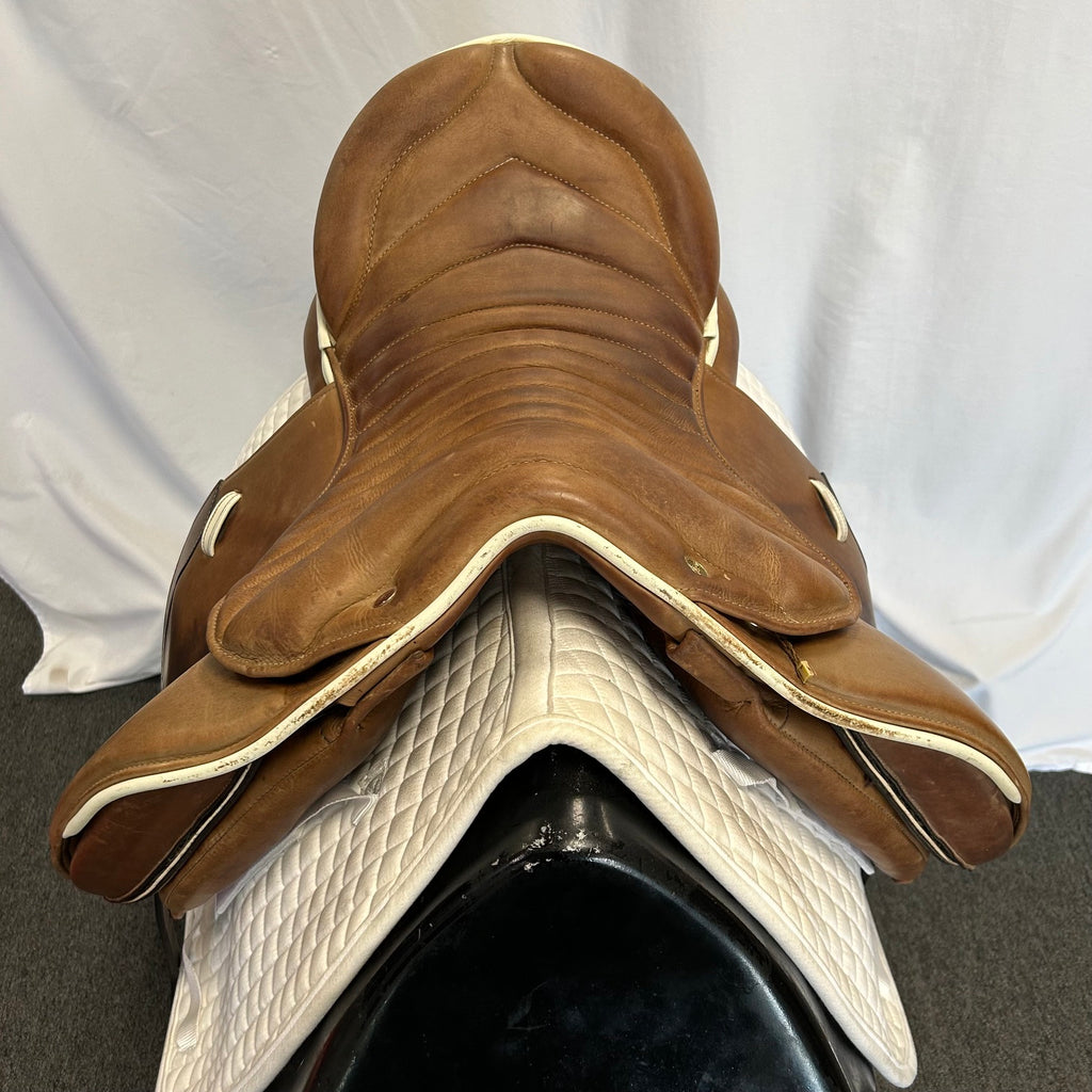 Used MaxFlex Fado 18" All-Purpose Saddle