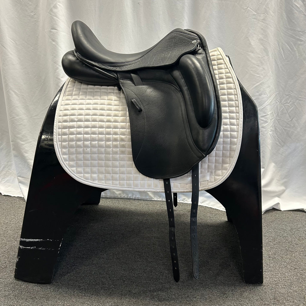 Used Custom Advantage 17.5" Dressage Saddle