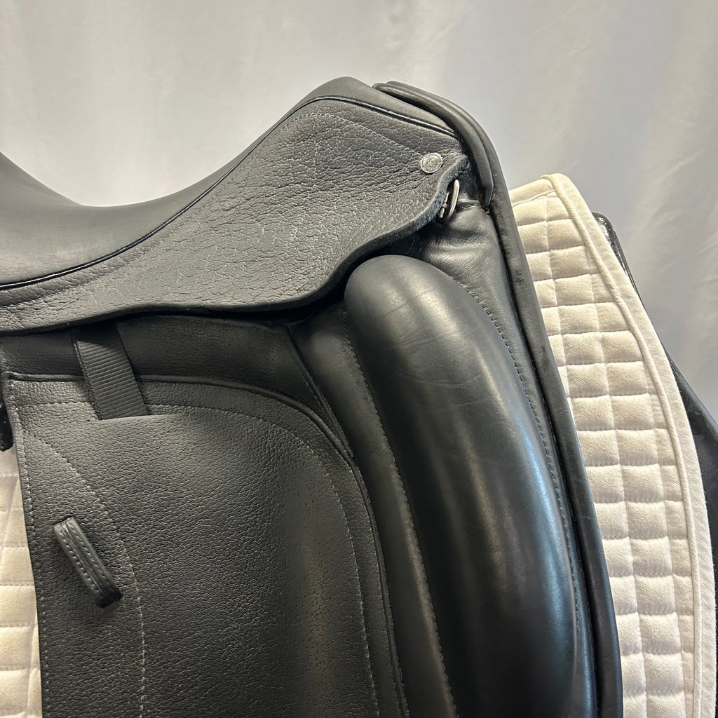 Used Custom Advantage 17.5" Dressage Saddle