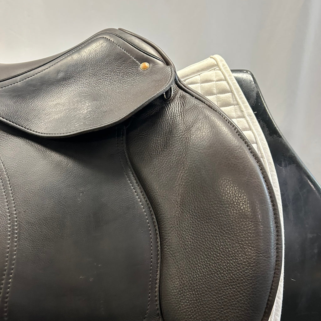 Used Schleese Eagle 17.5" Jump Saddle