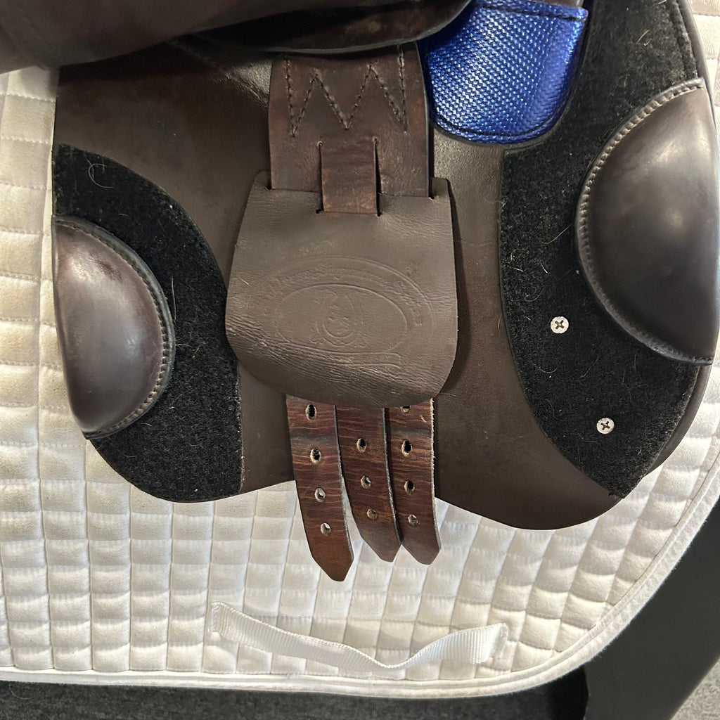 Used Schleese Eagle 17.5" Jump Saddle