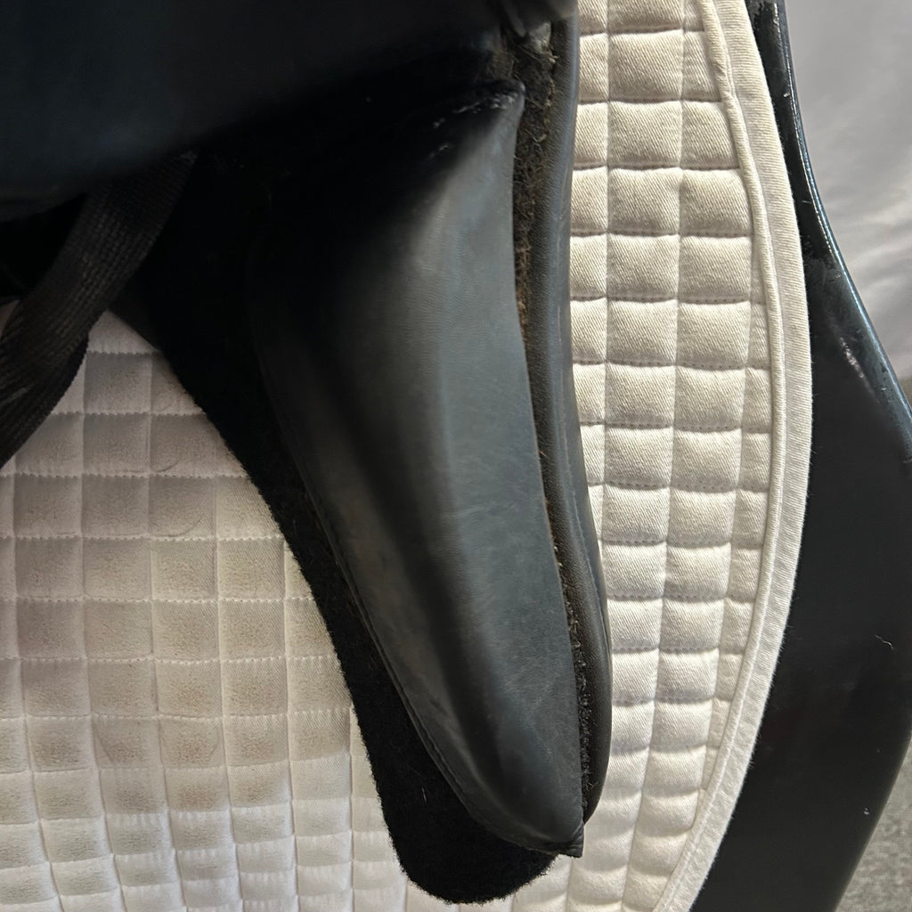 Used MacRider Olympic 17" Dressage Saddle