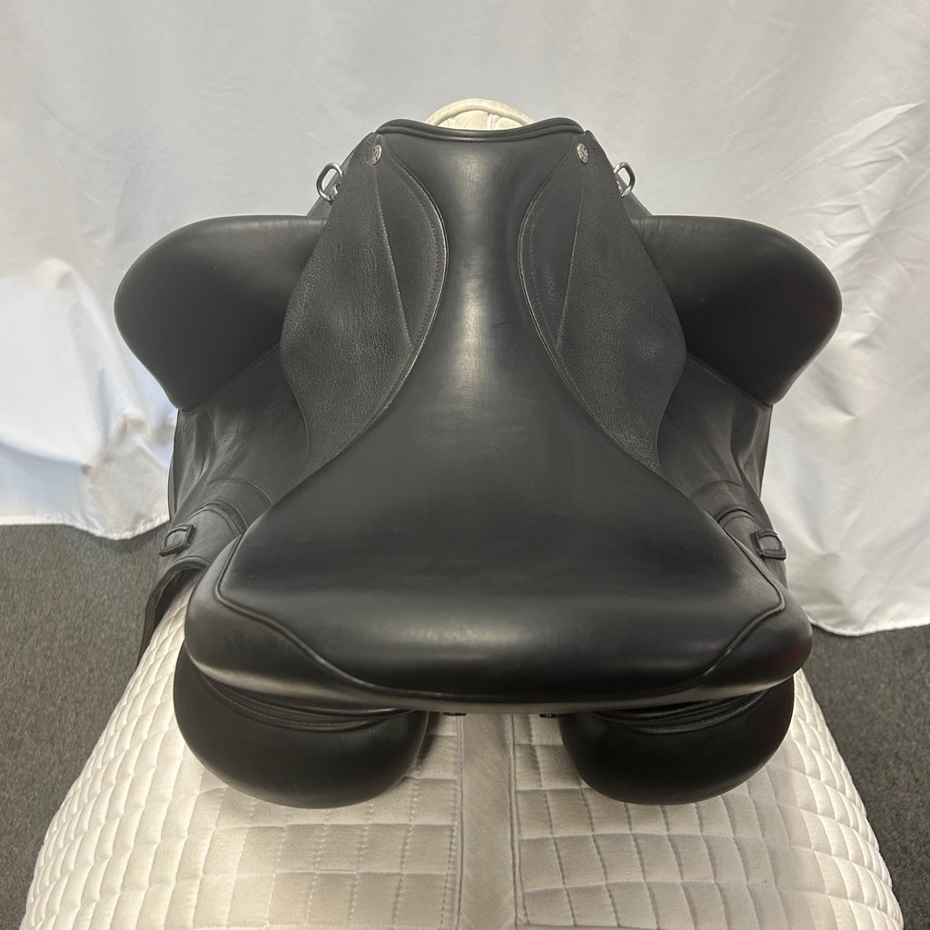 Used Aviar Rook 3.0 - 17.5" Monoflap Dressage Saddle