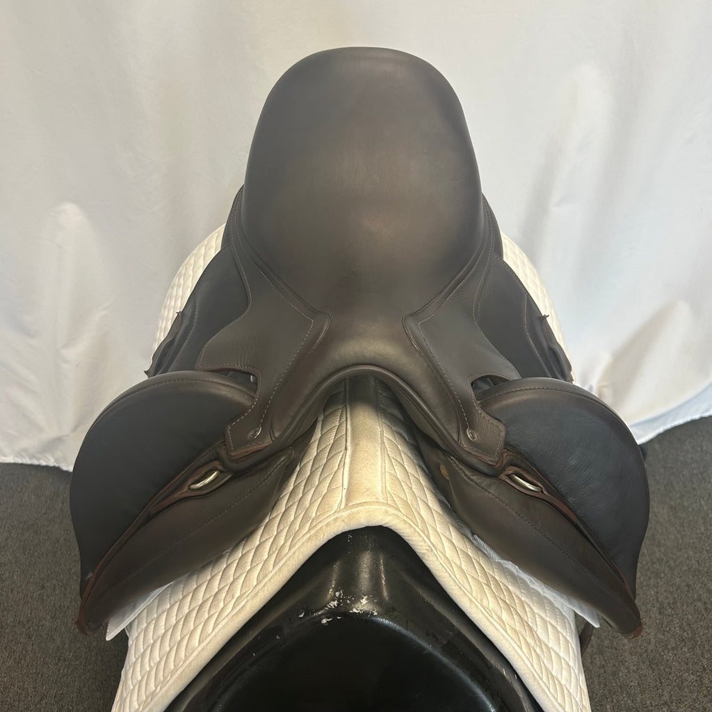 Used Antares Tempo 17" Monoflap Dressage Saddle