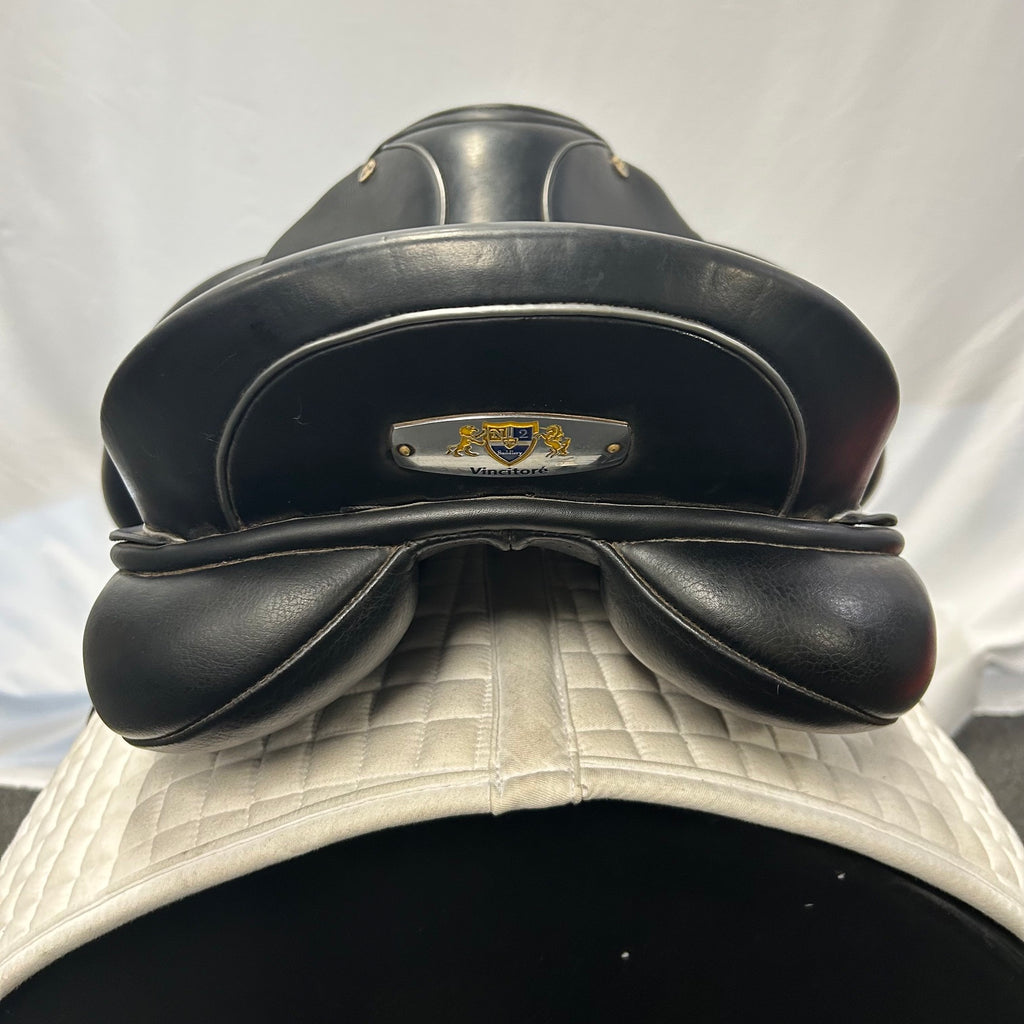 Used N2 Vincitore 18" Dressage Saddle