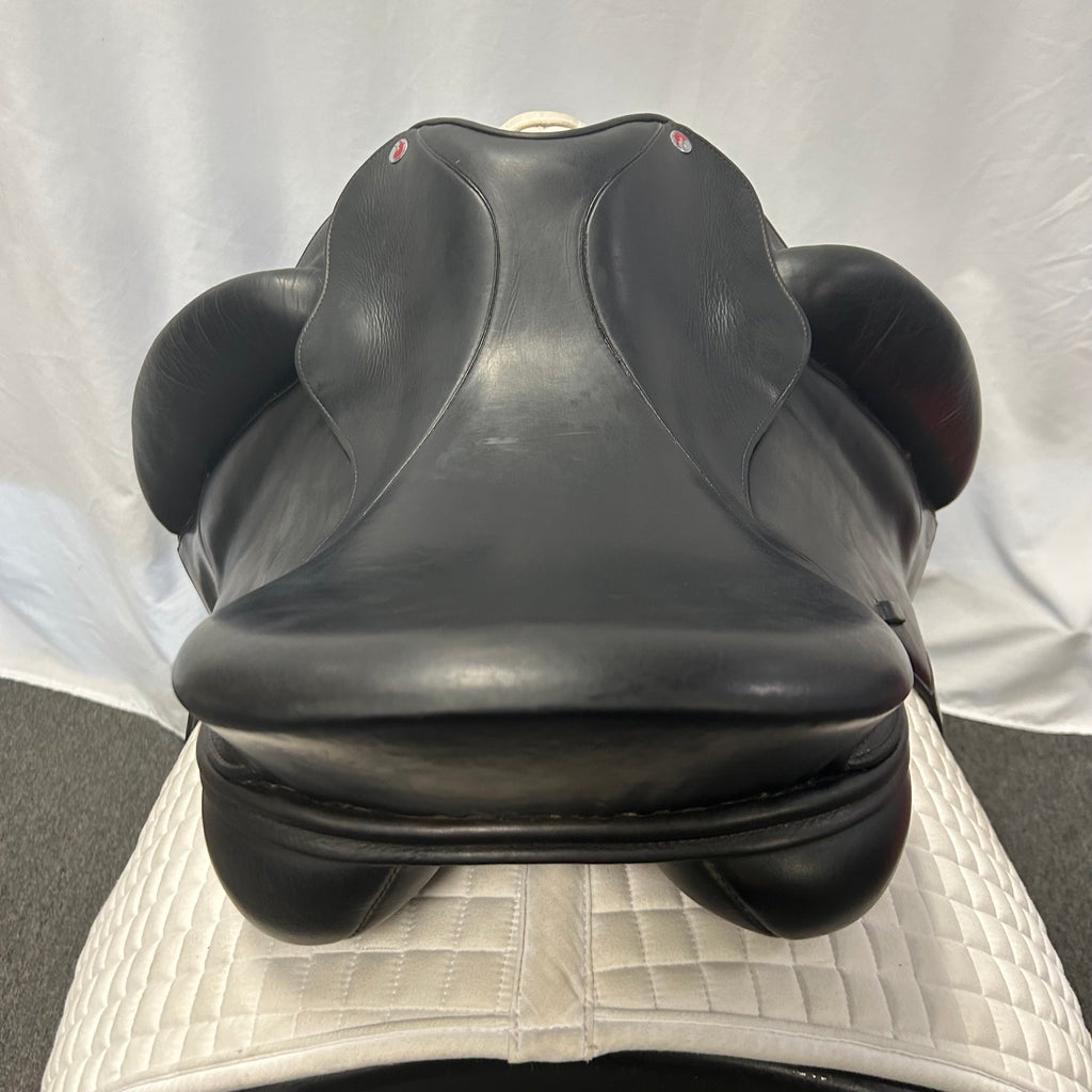 Used Dressage Connection 18" Dressage Saddle