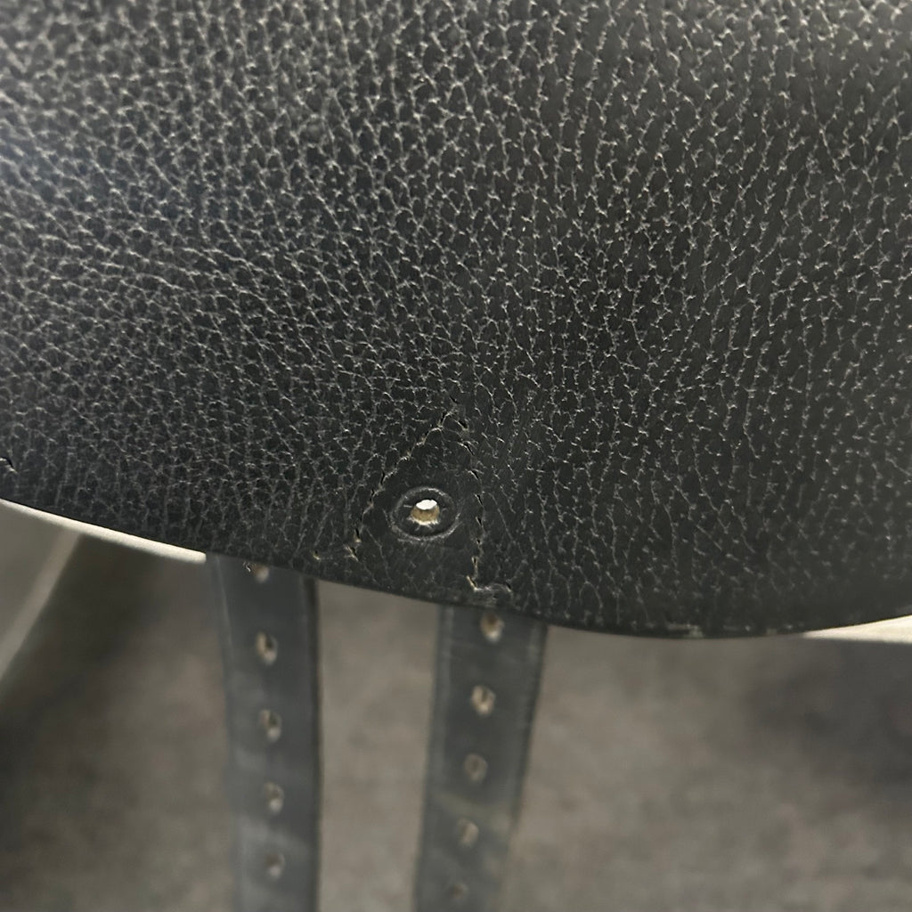 Used Stubben Genesis Special 18"/31cm Dressage Saddle