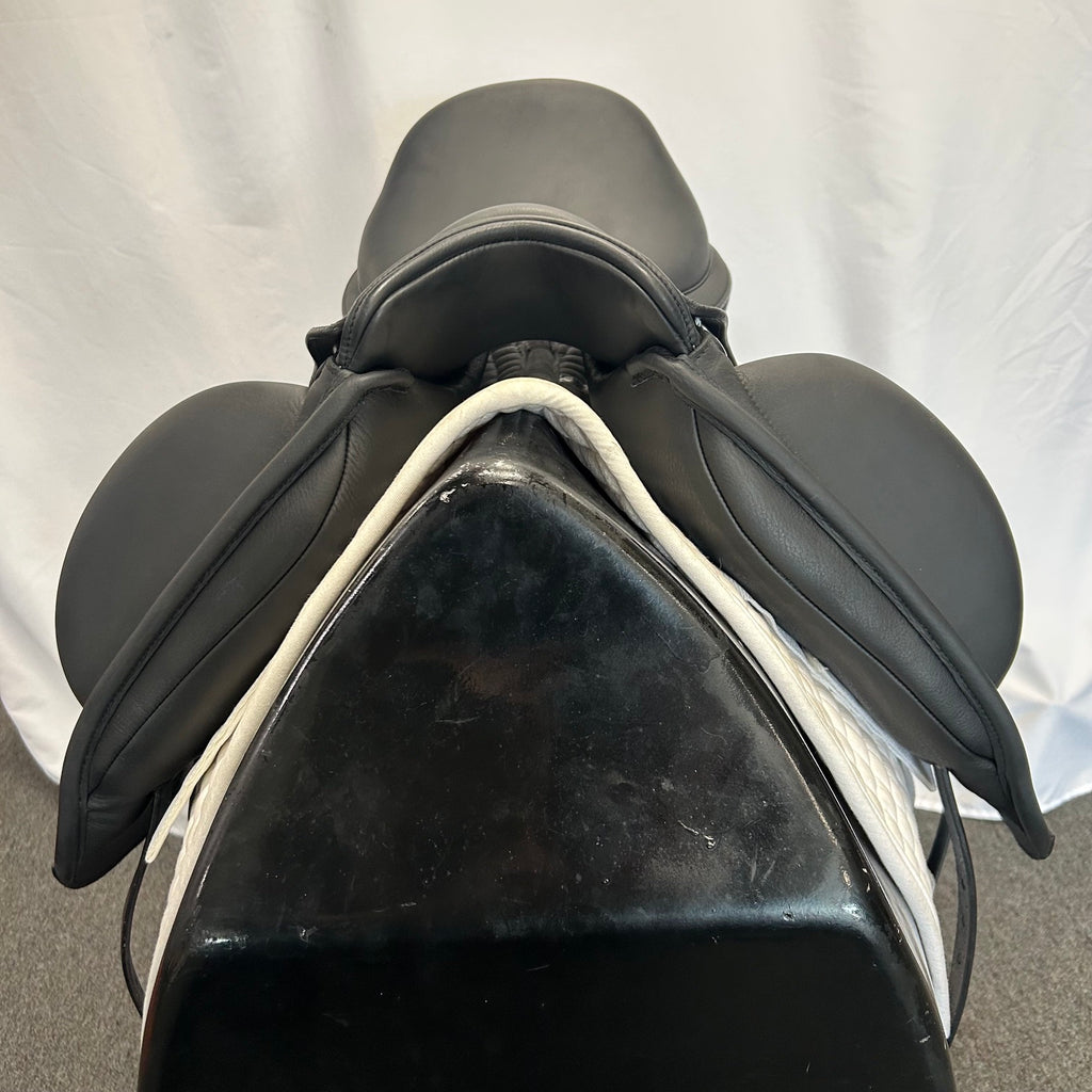 Demo Envy Motion 17.5" Dressage Saddle