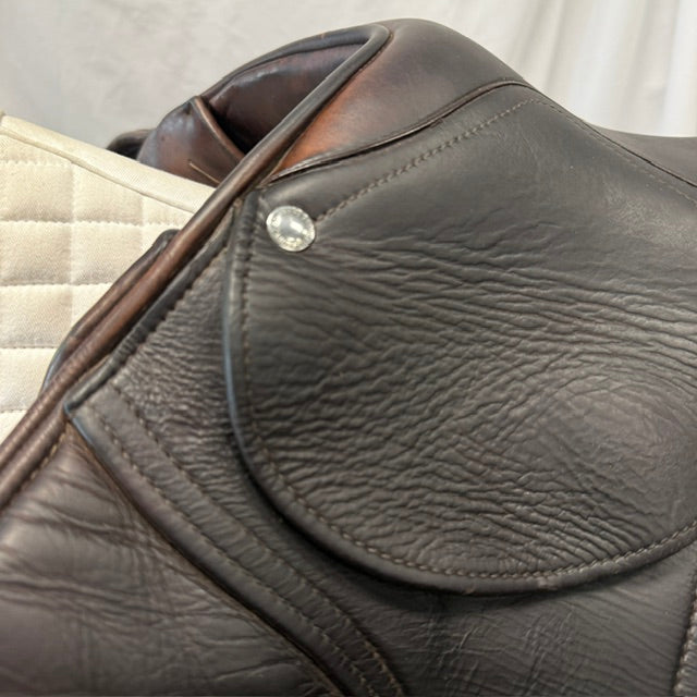 Used Schleese Jete 16.5" Jump Saddle